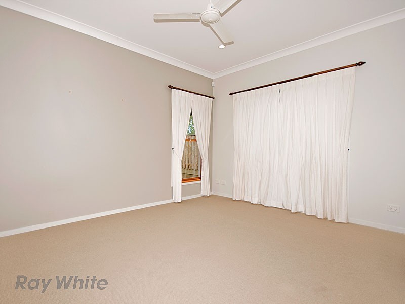 11 Waterside Drive, Springfield Lakes QLD 4300