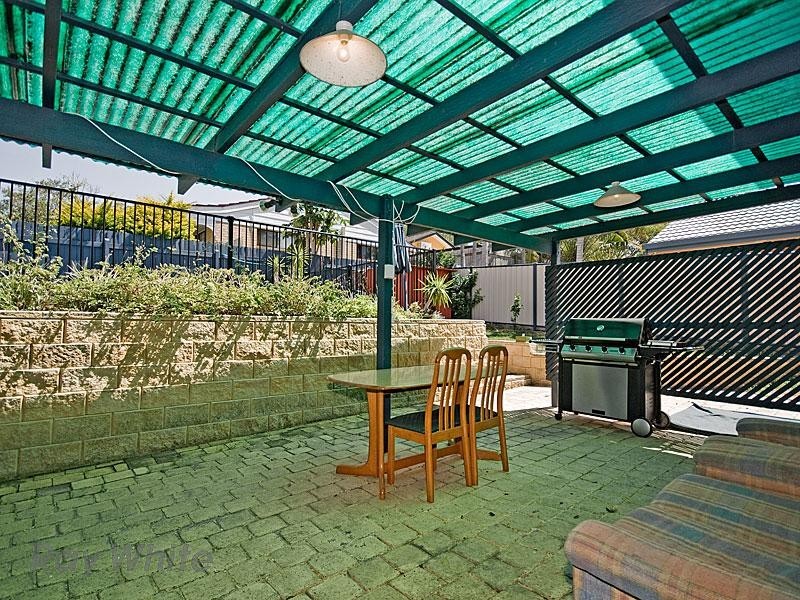 16 Langlo Street, Riverhills QLD 4074