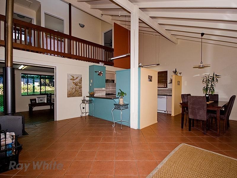 16 Langlo Street, Riverhills QLD 4074