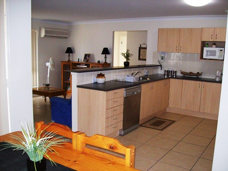 10 Angela Place, Yamanto QLD 4305