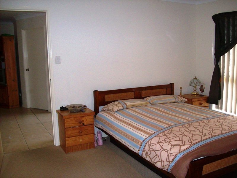 10 Angela Place, Yamanto QLD 4305