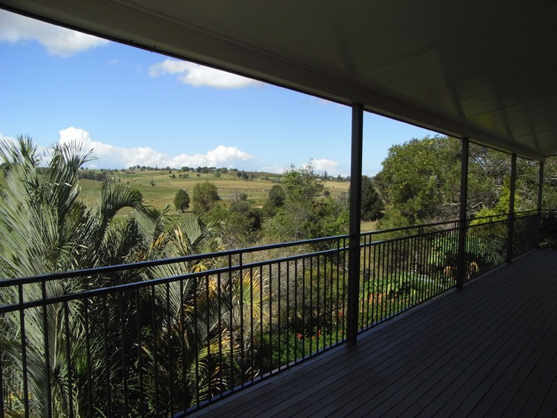 10 Charles Street, Kalbar QLD 4309