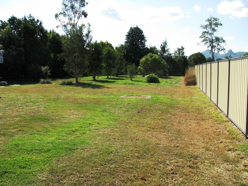 24 Meier Street, Peak Crossing QLD 4306