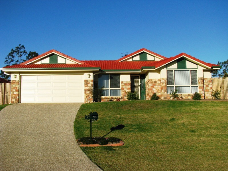 5 Benjamin Court, Yamanto QLD 4305