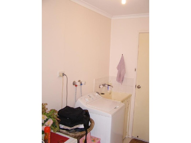 84 Reif Street, Flinders View QLD 4305