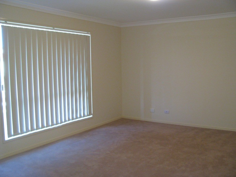 100 Anna Drive, Raceview QLD 4305