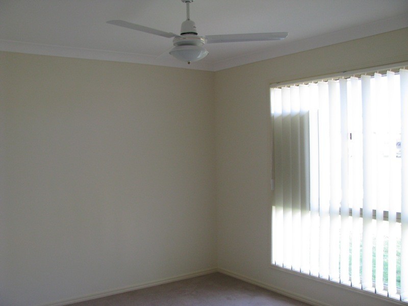 100 Anna Drive, Raceview QLD 4305