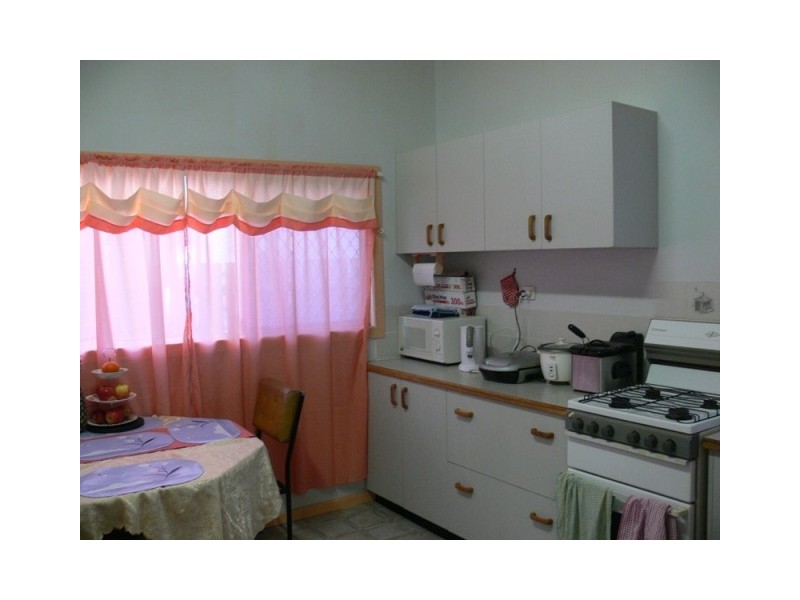 9 Challinor Street, Sadliers Crossing QLD 4305