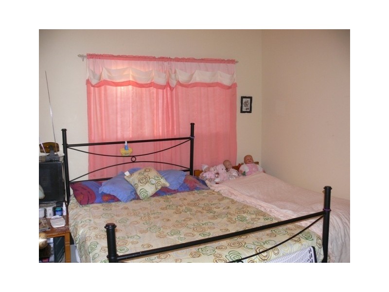 9 Challinor Street, Sadliers Crossing QLD 4305