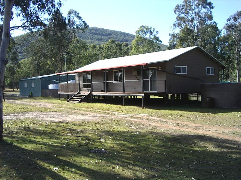 7237 Cunningham Highway, Mount Edwards QLD 4309