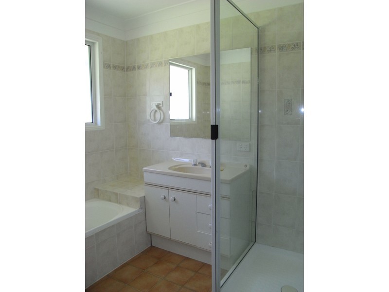 7237 Cunningham Highway, Mount Edwards QLD 4309