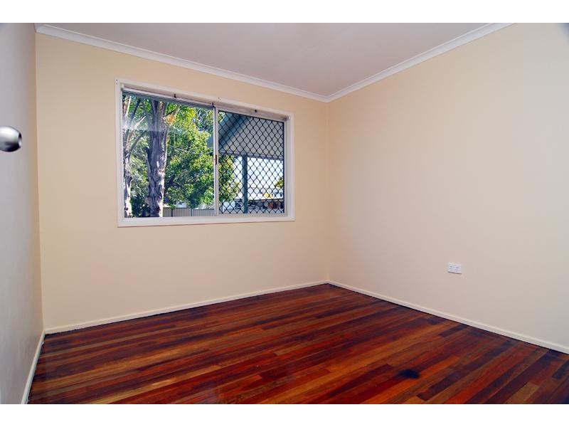 3 WILLS Street, Churchill QLD 4305