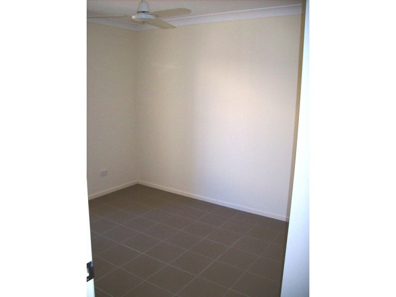 90 Jacaranda Drive, Yamanto QLD 4305