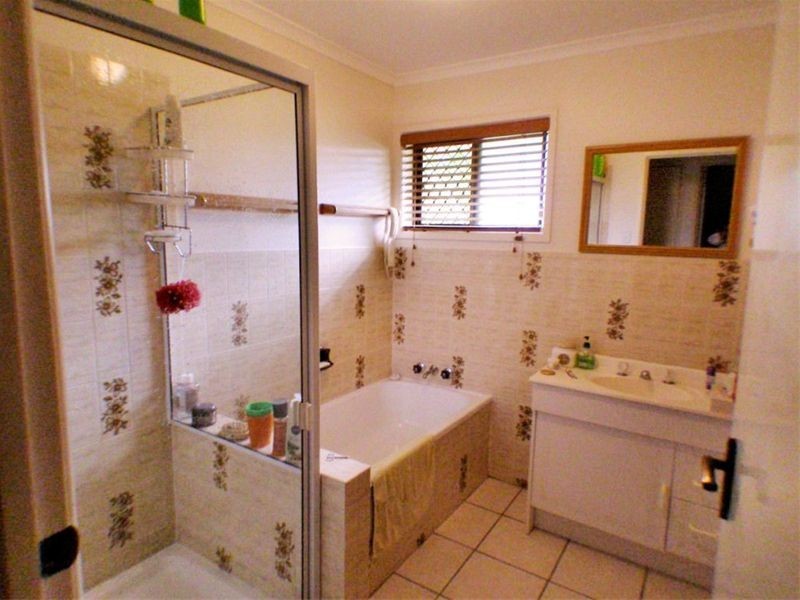 84 Reif Street, Flinders View QLD 4305