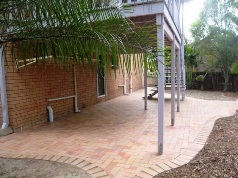 5 Olbern Crescent, Yamanto QLD 4305