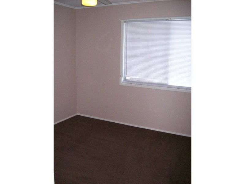 5 Olbern Crescent, Yamanto QLD 4305