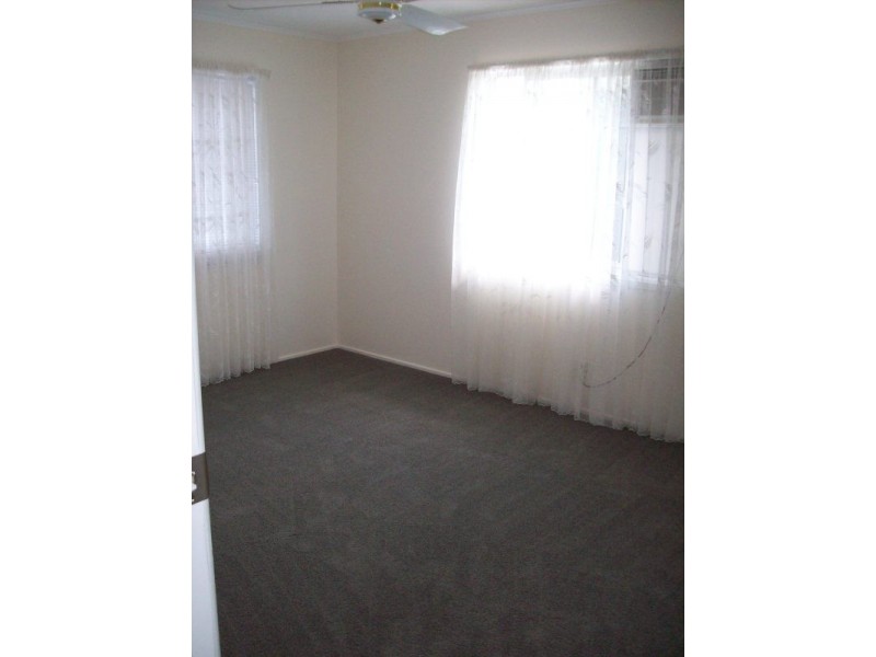 5 Olbern Crescent, Yamanto QLD 4305