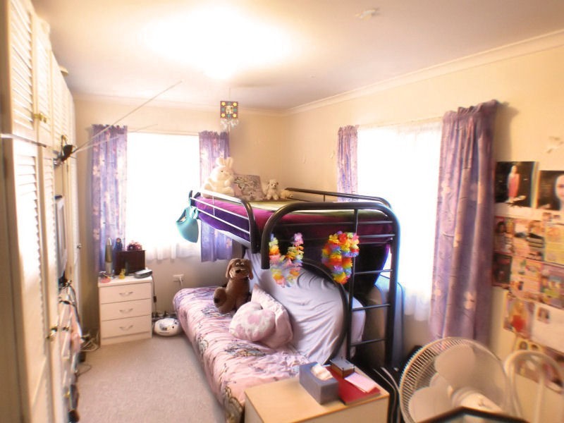 11 Prunda Parade, Raceview QLD 4305