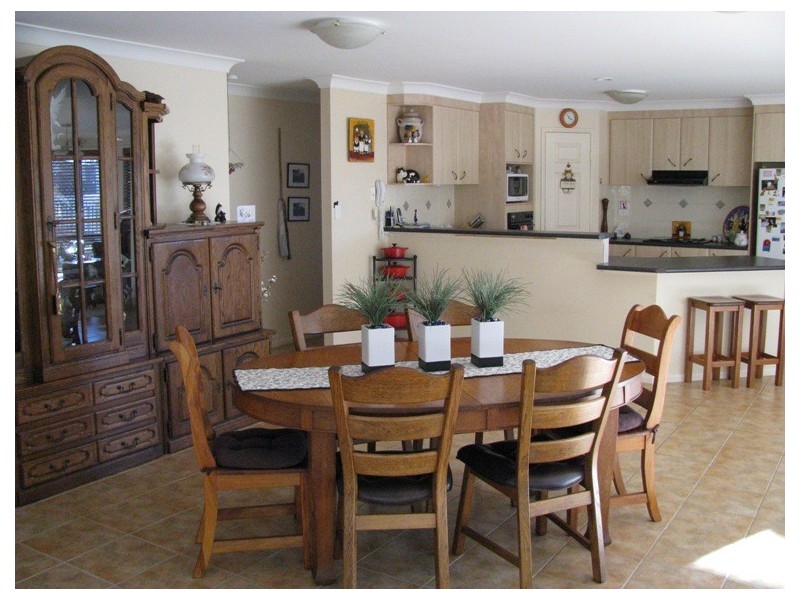 119 Kensington Drive, Flinders View QLD 4305