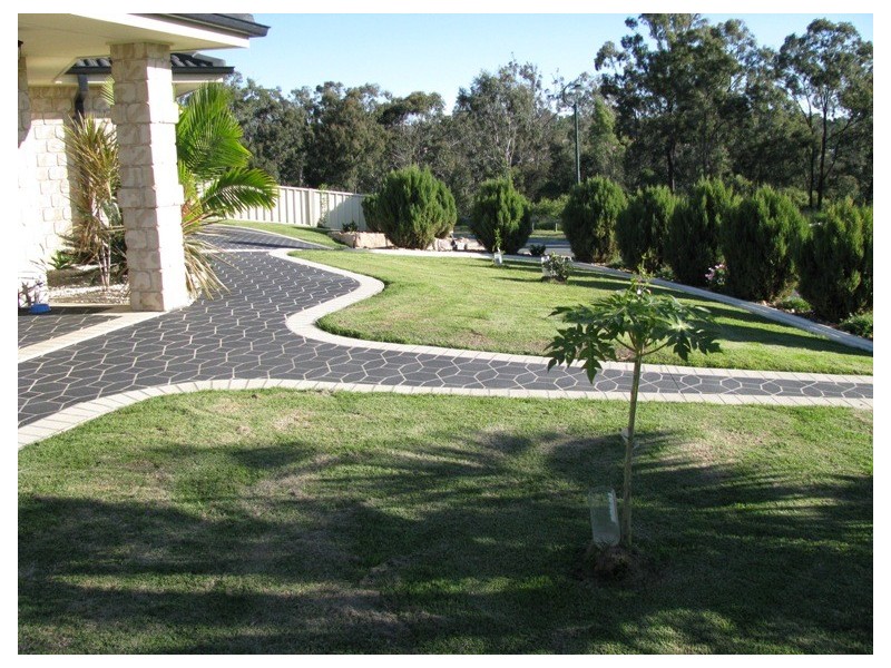 119 Kensington Drive, Flinders View QLD 4305