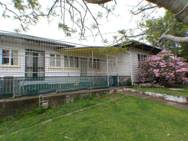 23 Deebing Street, Ipswich QLD 4305