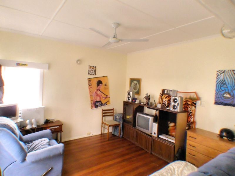 23 Deebing Street, Ipswich QLD 4305