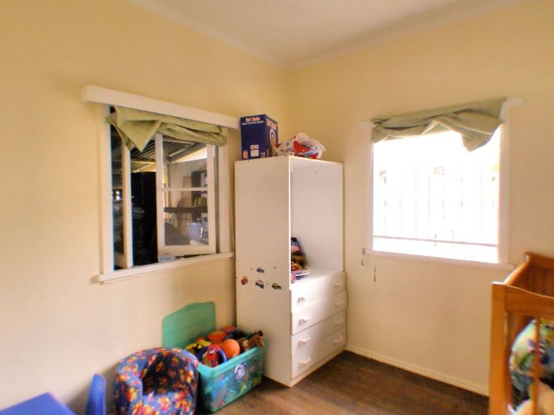 23 Deebing Street, Ipswich QLD 4305