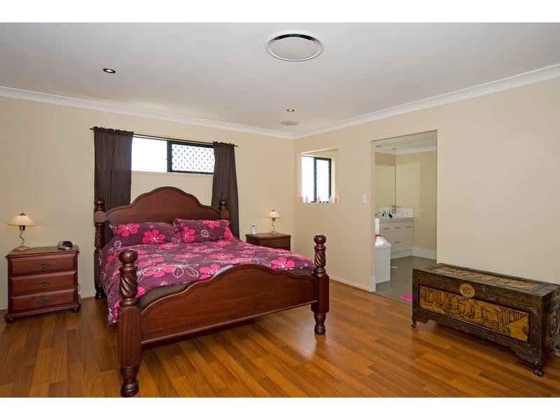 25 Goolman Place, Peak Crossing QLD 4306