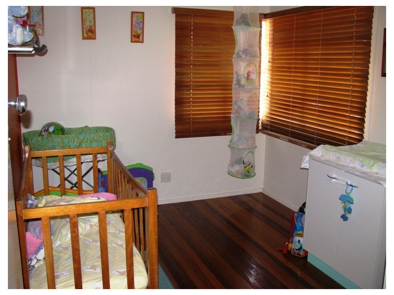 33 Kynance Street, Leichhardt QLD 4305