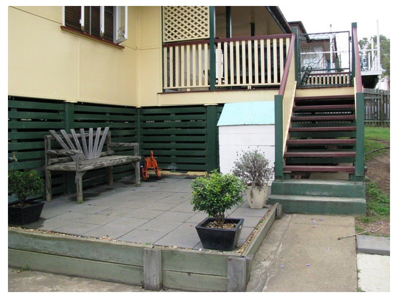 33 Kynance Street, Leichhardt QLD 4305