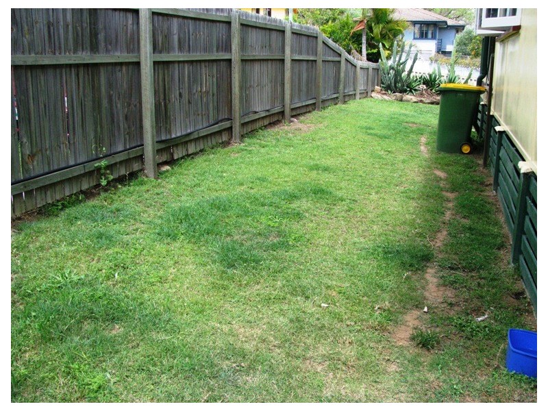 33 Kynance Street, Leichhardt QLD 4305