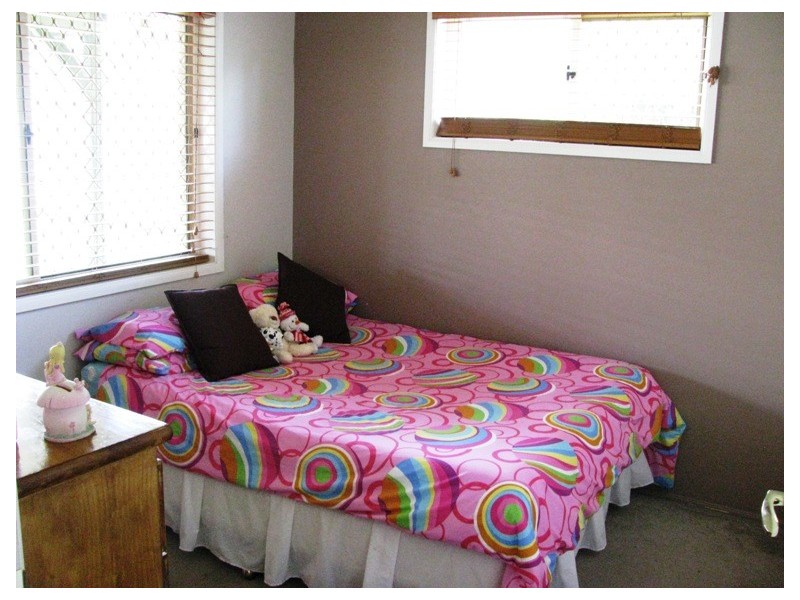 19 Pioneer Drive, Raceview QLD 4305