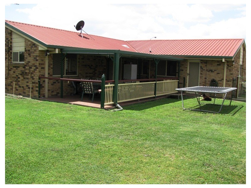 19 Pioneer Drive, Raceview QLD 4305