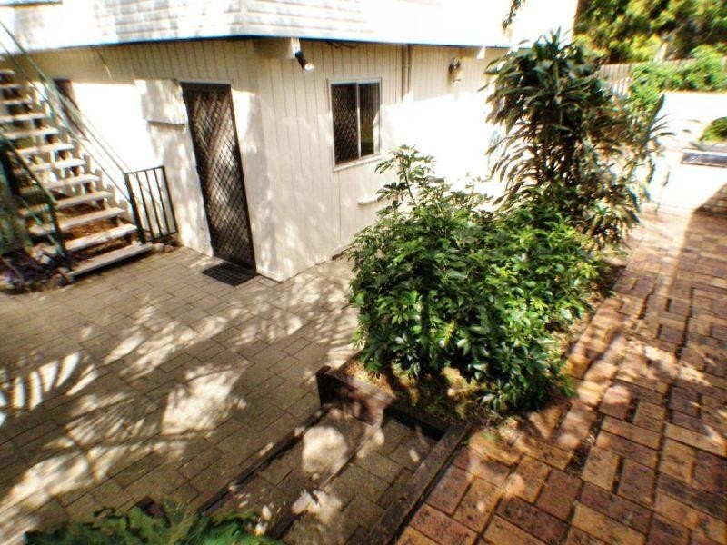 18 Prunda Parade, Raceview QLD 4305