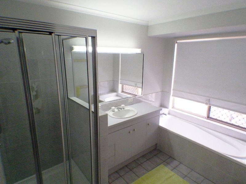 15 Cullen Street, Bundamba QLD 4304