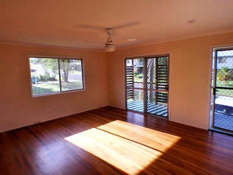 6 Skinner Crescent, Silkstone QLD 4304