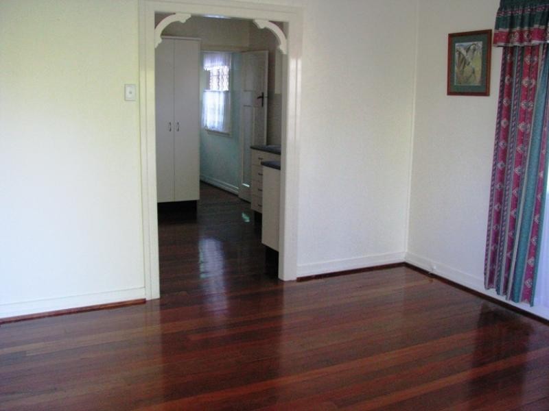 14 Orchard Street, Eastern Heights QLD 4305