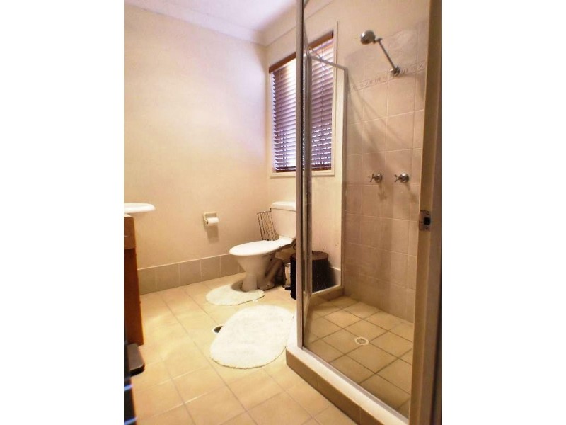 3 Knight Avenue, Silkstone QLD 4304