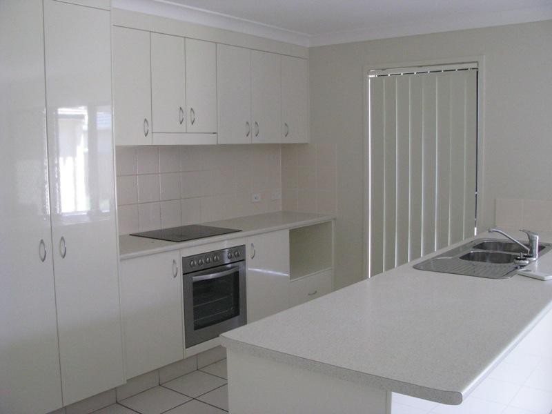 10 Bosswood Court, Yamanto QLD 4305