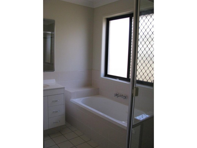 7 Aloe Street, Yamanto QLD 4305