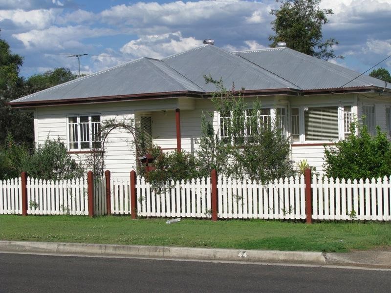 44 Bourke Street, Brassall QLD 4305