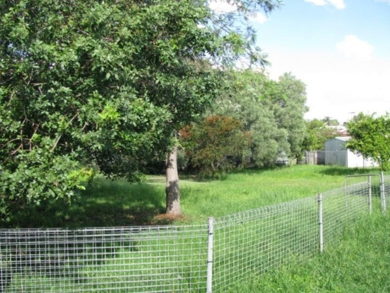 44 Bourke Street, Brassall QLD 4305