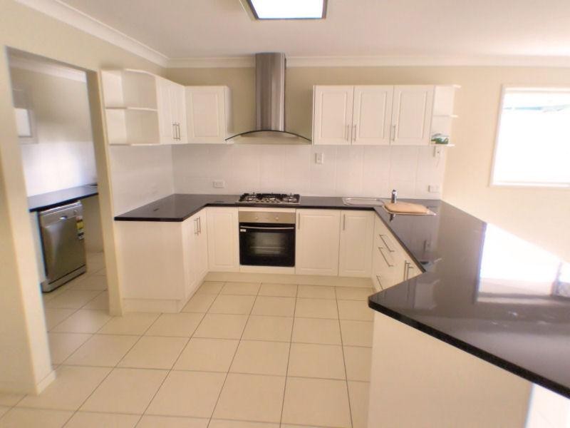 22 Piccadilly Court, Deebing Heights QLD 4306