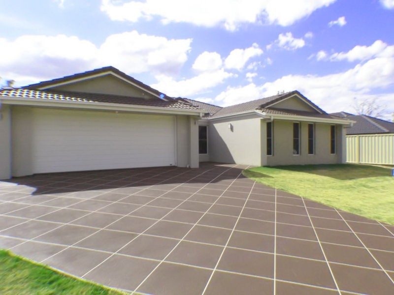 22 Piccadilly Court, Deebing Heights, Ipswich QLD 4305