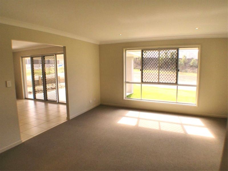 22 Piccadilly Court, Deebing Heights, Ipswich QLD 4305