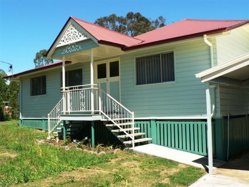 27 Ipswich Street, Harrisville QLD 4307