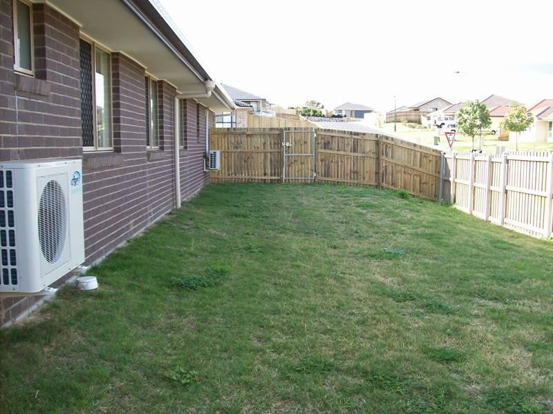 2 Josh Court, Flinders View QLD 4305