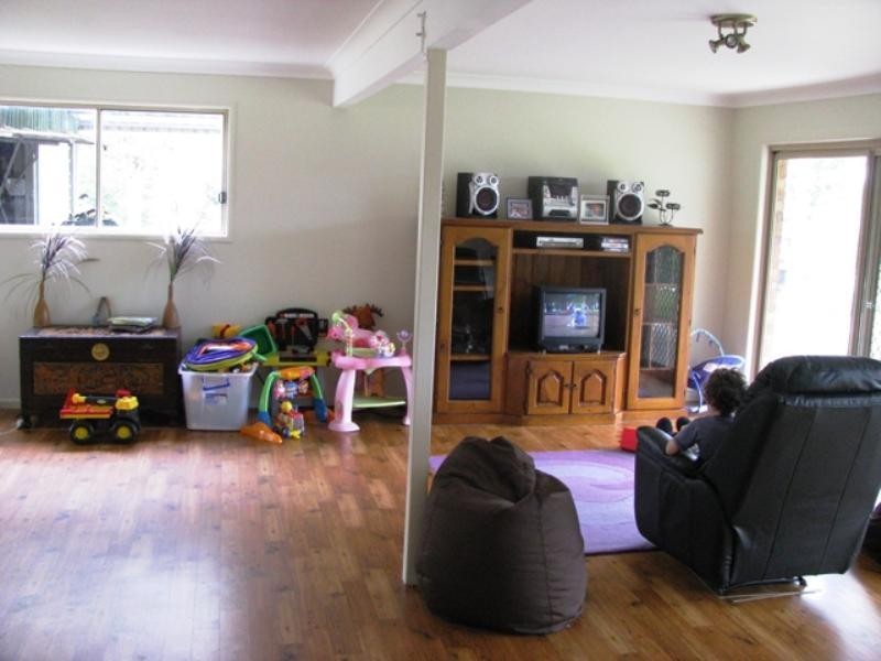 24 Bright View Court, Deebing Heights QLD 4306