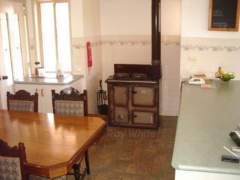 613 Chalk Road, Carneys Creek QLD 4310