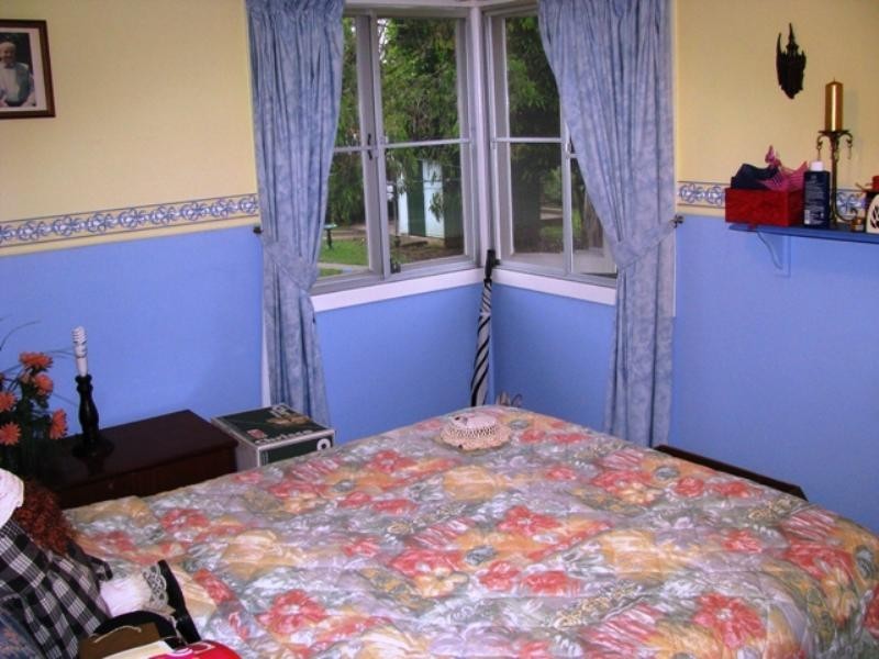 32 Baillieston Street, Leichhardt QLD 4305